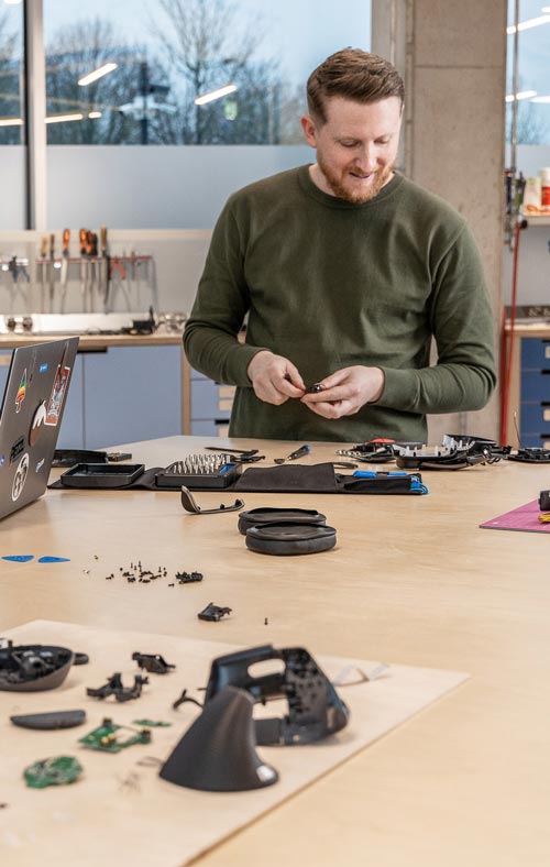 logitech sustainability assembling