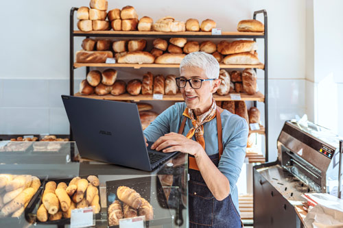 Asus Expertbook in bakery